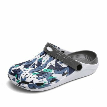 Wholesale men's casual Hole Shoes New Summer Breathable Beach Sandals Casual Light Outdoor Male Hollow Slip-proof Jelly Shoes